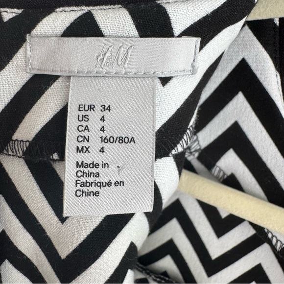 H&M Black and White Chevron Design Top and Skirt Set size 4-6 - Picture 7 of 15